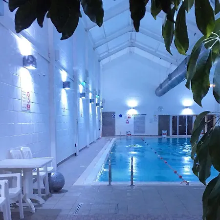 Holiday home Dream Weaver 2 Bedroomed On The Bay, With On-site Gym And Swimming Pool *