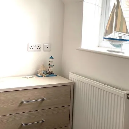 Dream Weaver 2 Bedroomed On The Bay, With On-site Gym And Swimming Pool Holiday home Filey