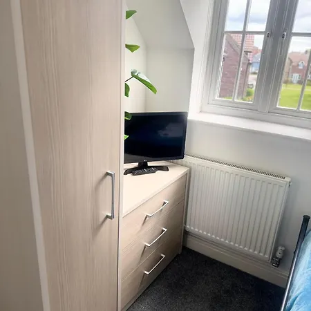 Dream Weaver 2 Bedroomed On The Bay, With On-site Gym And Swimming Pool