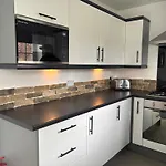 Сasa de vacaciones Dream Weaver 2 Bedroomed On The Bay, With On-site Gym And Swimming Pool *