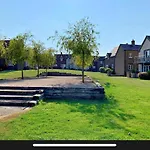 Dream Weaver 2 Bedroomed On The Bay, With On-site Gym And Swimming Pool Filey