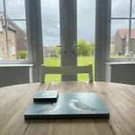 Dream Weaver 2 Bedroomed On The Bay, With On-site Gym And Swimming Pool Filey